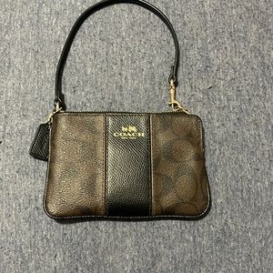 Coach wristlet wallet